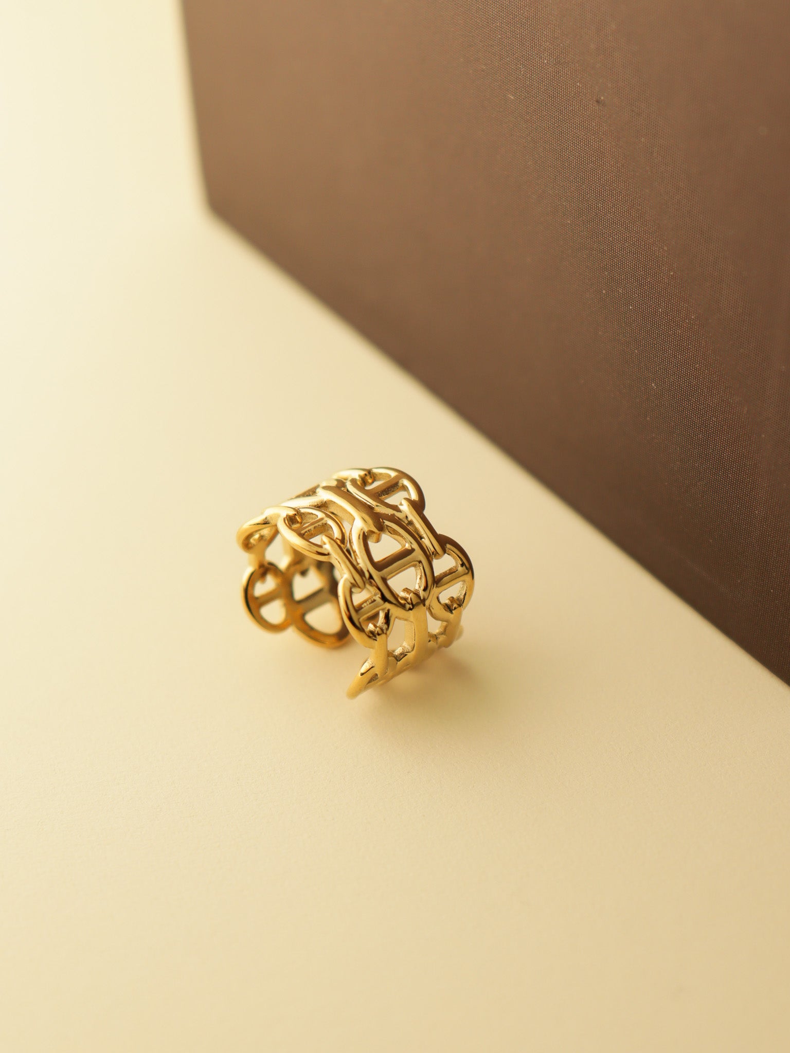 Élan Interlace Ring