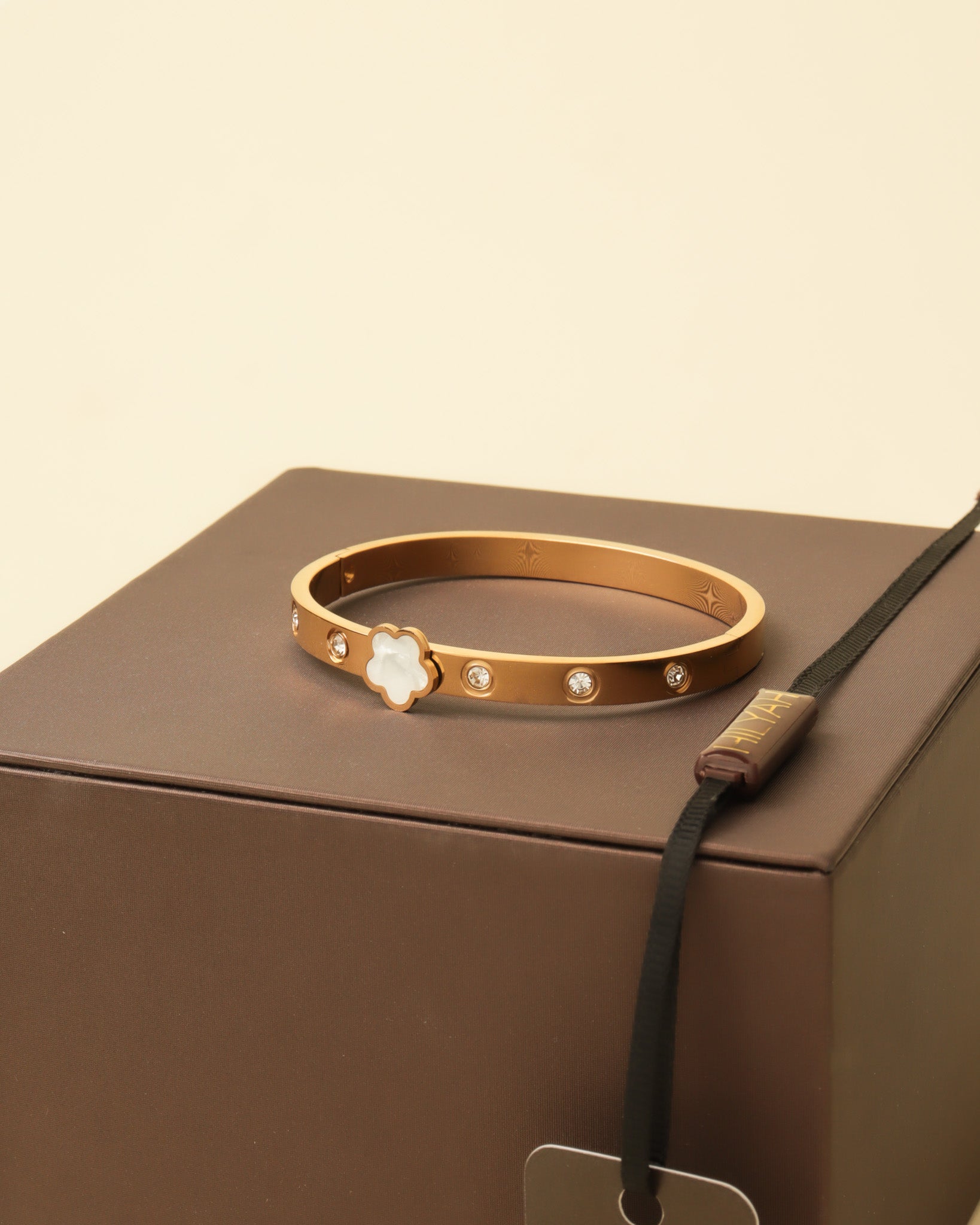 Clover Radiance Bangle