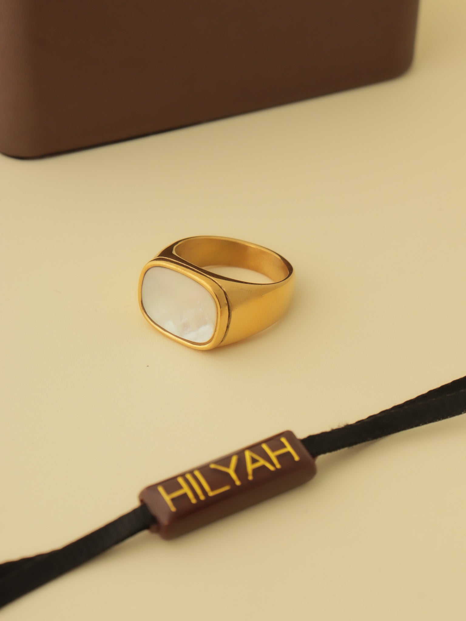 White Crest Ring
