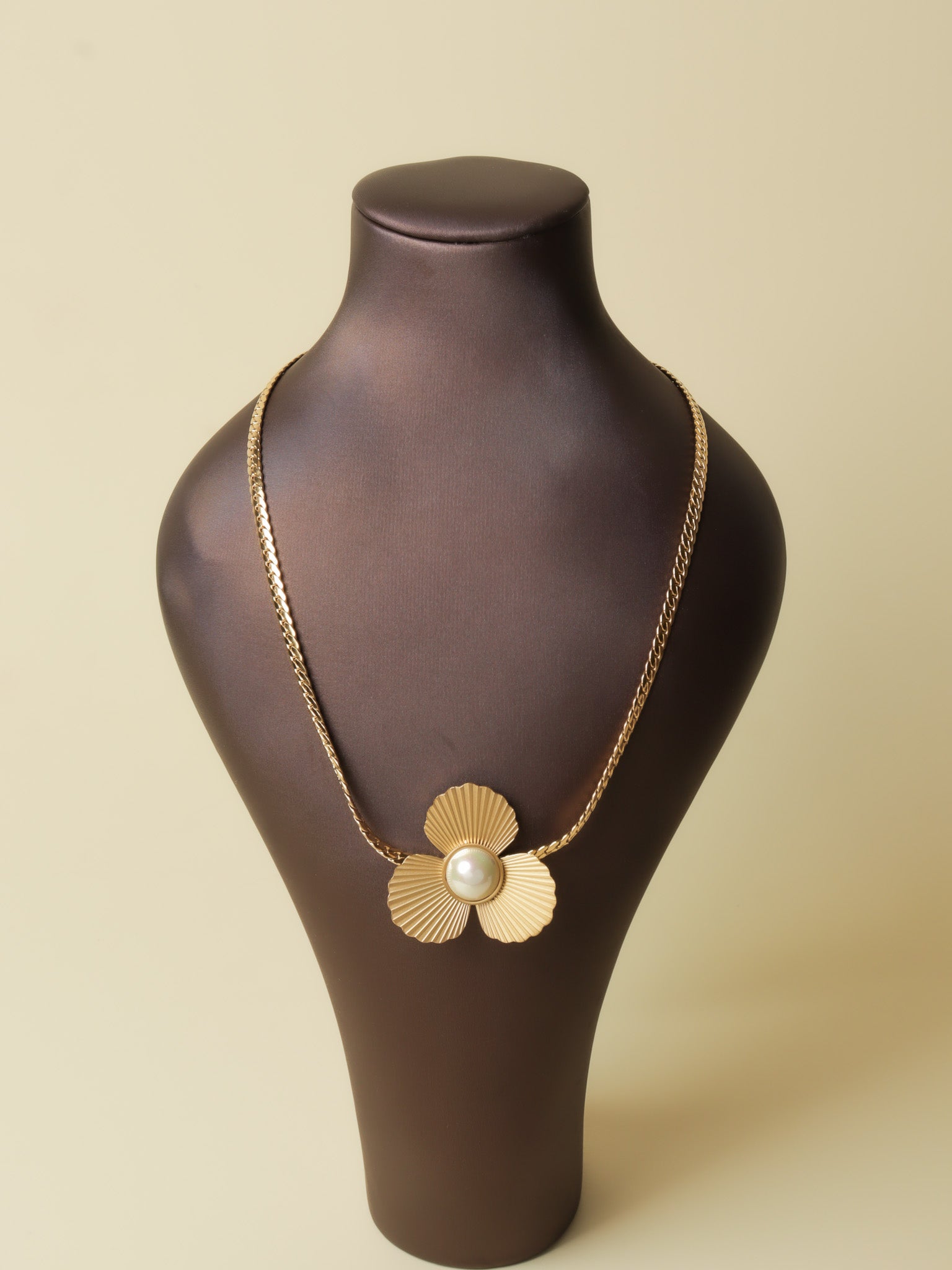 Pearl Bloom Necklace