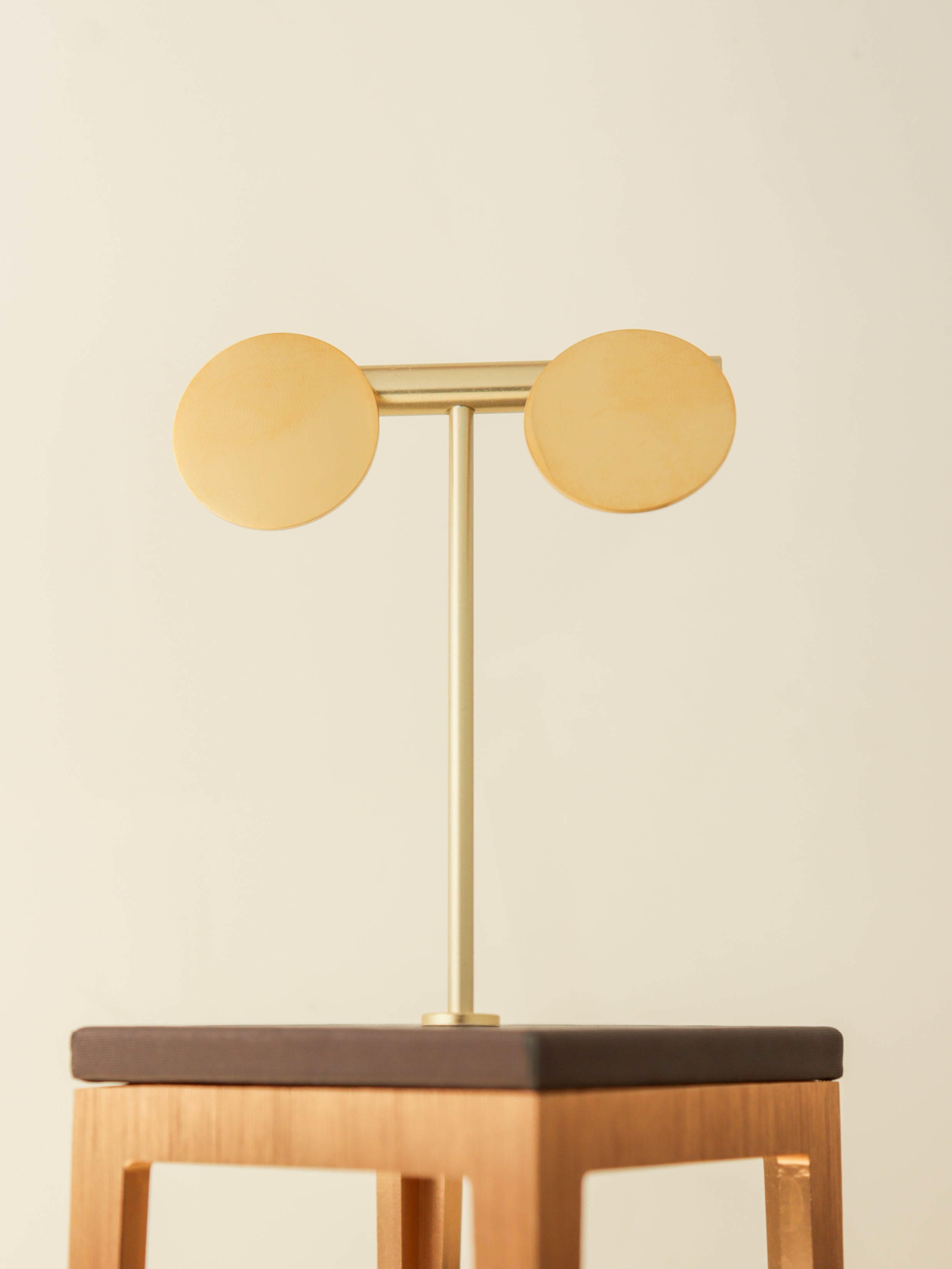 Minimal Round Disc Stud Earrings