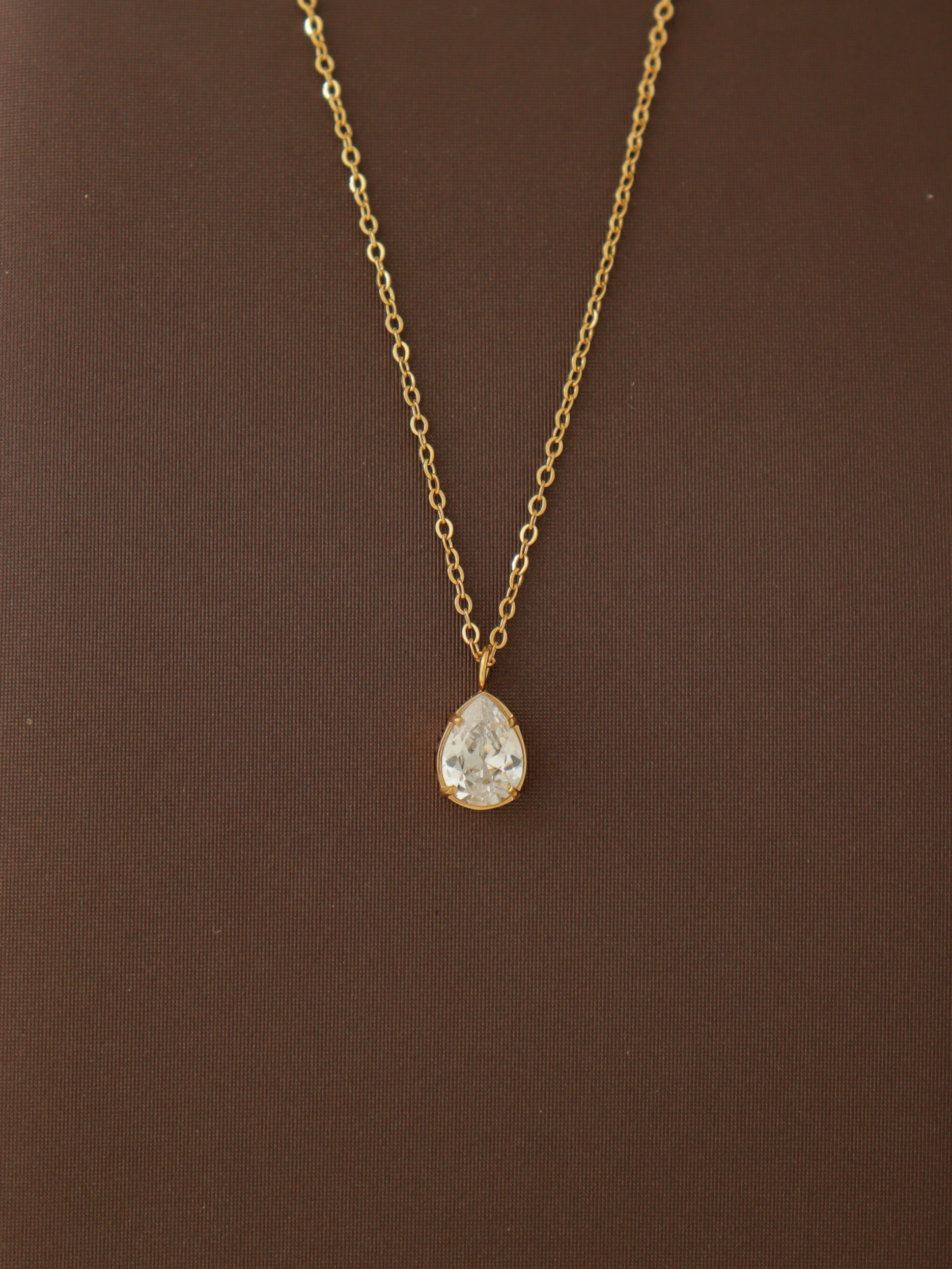 Dewdrop Pendant Necklace