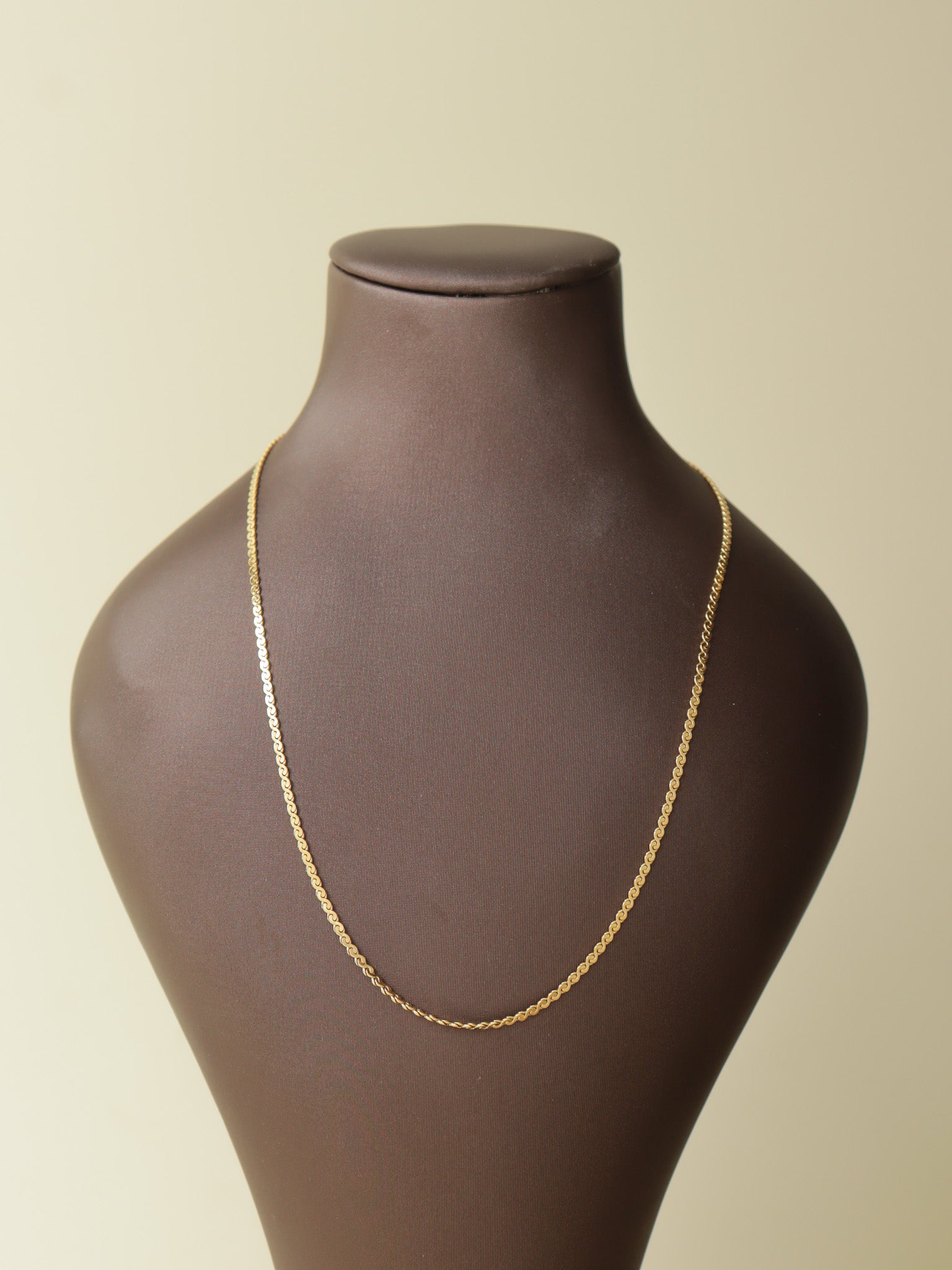 Le serpent classic necklace