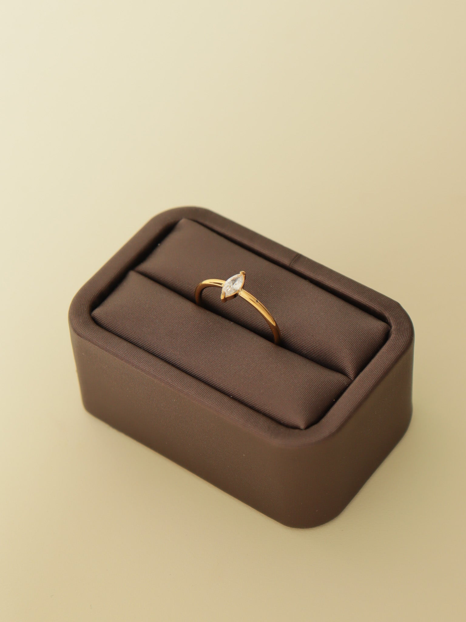 Marquise Lumière Ring