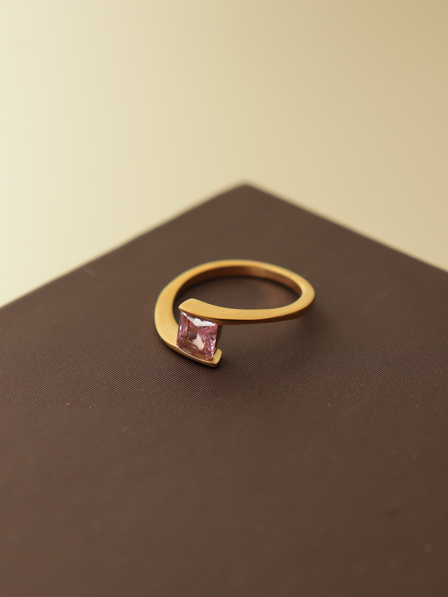 Roséa Open Crystal Ring